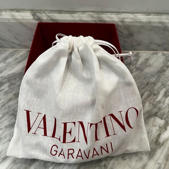 Reversible Valentino Black & Brown VLogo Belt - Picture 4 of 4